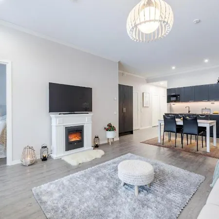Riverside Pearl - Modern Near Santa Claus Village, Sauna & Aurora View Apartment *