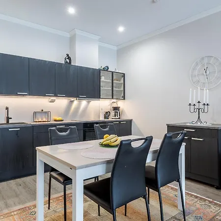 公寓 Riverside Pearl - Modern Near Santa Claus Village, Sauna & Aurora View *