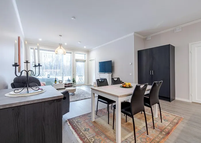 Apartament Riverside Pearl - Modern Near Santa Claus Village, Sauna & Aurora View Rovaniemi